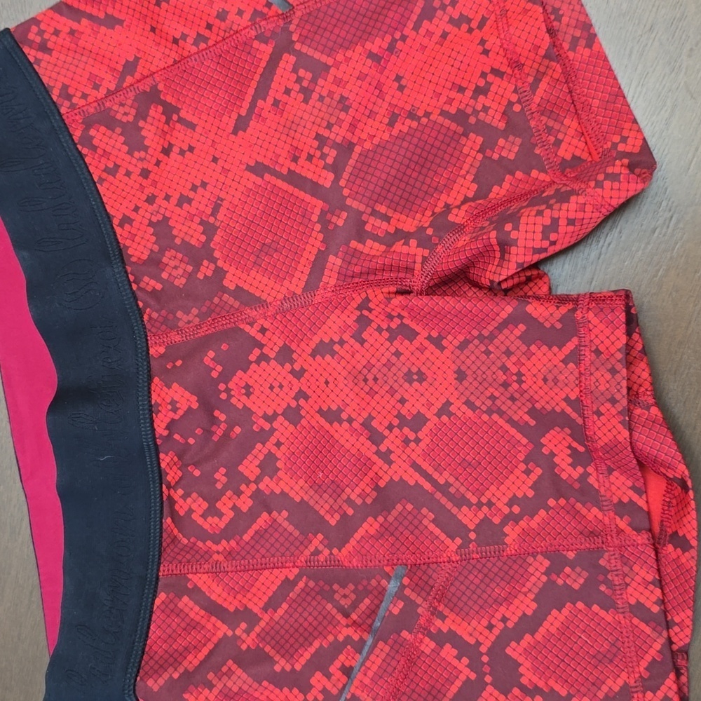 LULULEMON Womens 6 What The Sport Shorts Red Snakeskin Tights - Picture 3 of 5